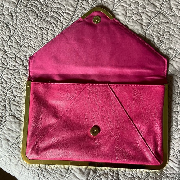 ASOS large pink envelope clutch - Picture 4 of 4